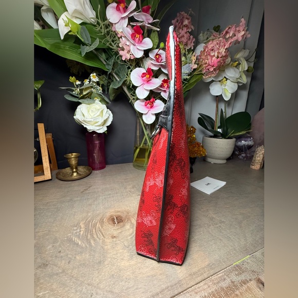 Coach Carryall Collectors Pouch black Horse and carriage. - Picture 8 of 16